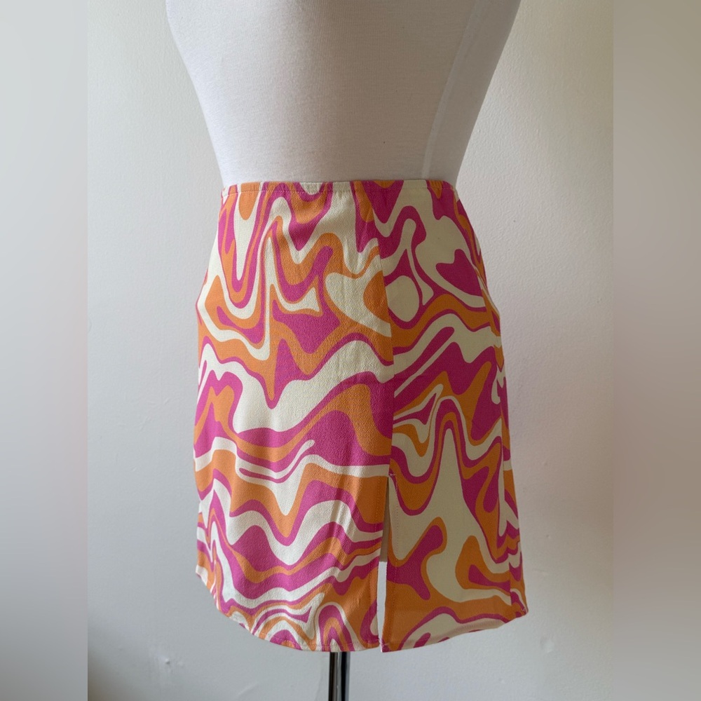 Aritzia Sunday Best Pink & Orange Swirl Mini Skirt – Size 4 - Picture 4 of 8